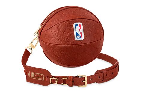 borsa palla da basket louis vuitton|louis vuitton basketball accessories.